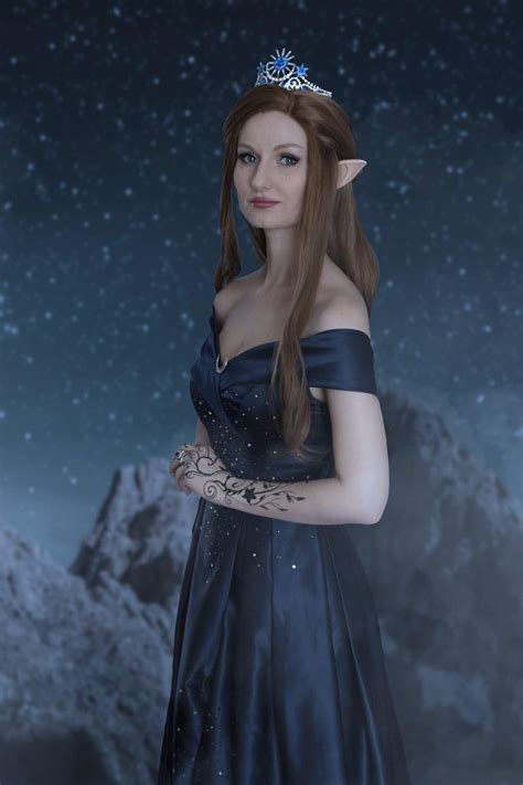 Feyre cosplay